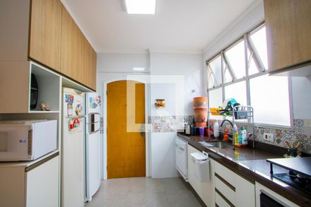 Apartamento à venda com 100m², 3 quartos e 2 vagas Apartamento à venda com 100m², 3 quartos e 2 vagasCozinha