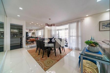 Apartamento à venda com 180m², 3 quartos e 3 vagasSala