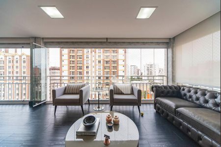 Apartamento à venda com 180m², 3 quartos e 3 vagasVaranda Gourmet