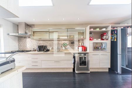 Apartamento à venda com 180m², 3 quartos e 3 vagasCozinha 