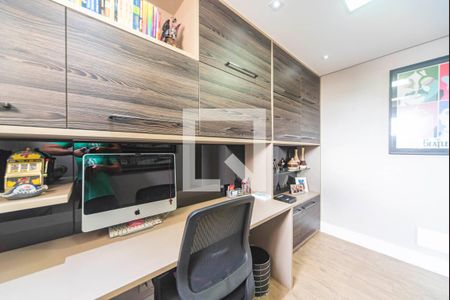 Apartamento à venda com 180m², 3 quartos e 3 vagasEscritório