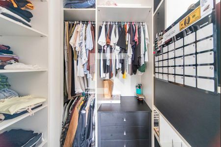 Apartamento à venda com 180m², 3 quartos e 3 vagasCloset do Quarto 2