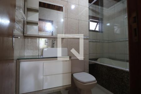 Casa à venda com 130m², 3 quartos e 3 vagasBanheiro da Suíte