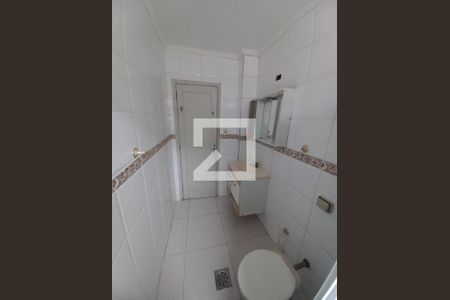 Banheiro de apartamento para alugar com 1 quarto, 50m² em Centro, São Vicente
