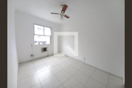 Sala/Quarto de apartamento para alugar com 1 quarto, 50m² em Centro, São Vicente
