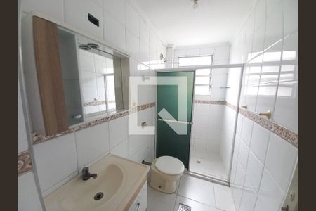 Banheiro de apartamento para alugar com 1 quarto, 50m² em Centro, São Vicente