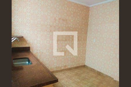 Casa à venda com 110m², 3 quartos e 2 vagas Casa à venda com 110m², 3 quartos e 2 vagasCozinha