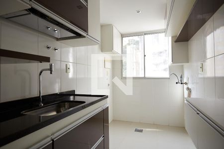 Apartamento à venda com 140m², 2 quartos e 2 vagasCozinha