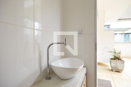 Apartamento à venda com 140m², 2 quartos e 2 vagasLavabo