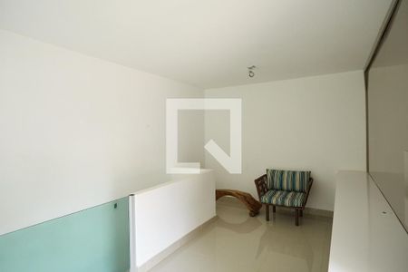 Apartamento à venda com 140m², 2 quartos e 2 vagasCorredor