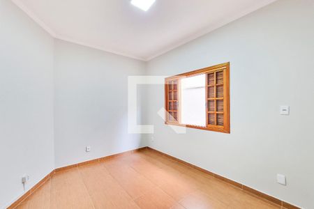 Casa para alugar com 144m², 3 quartos e 2 vagasQuarto