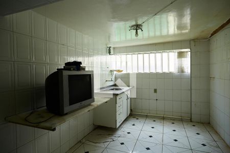 Casa à venda com 375m², 4 quartos e 2 vagas Casa à venda com 375m², 4 quartos e 2 vagasCozinha Casa 2