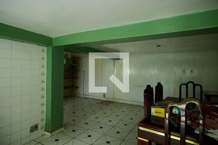 Casa à venda com 375m², 4 quartos e 2 vagas Casa à venda com 375m², 4 quartos e 2 vagasCozinha Casa 2