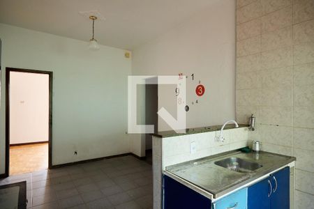 Casa à venda com 375m², 4 quartos e 2 vagas Casa à venda com 375m², 4 quartos e 2 vagasCozinha