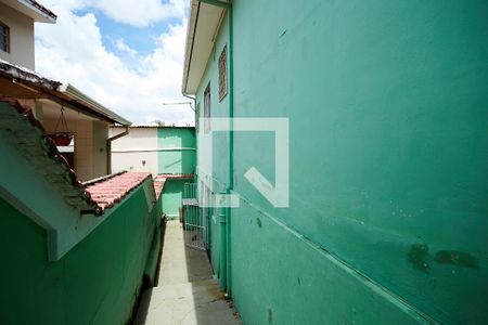 Casa à venda com 375m², 4 quartos e 2 vagas Casa à venda com 375m², 4 quartos e 2 vagasÁrea externa