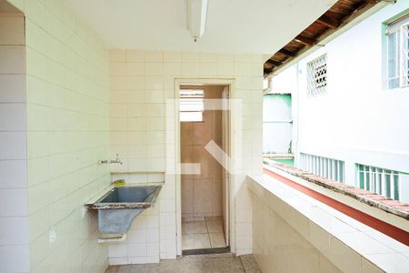 Casa à venda com 375m², 4 quartos e 2 vagas Casa à venda com 375m², 4 quartos e 2 vagasÁrea de Serviço