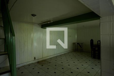 Casa à venda com 375m², 4 quartos e 2 vagas Casa à venda com 375m², 4 quartos e 2 vagasCozinha Casa 2