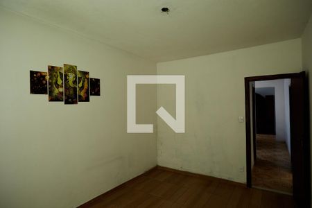 Casa à venda com 375m², 4 quartos e 2 vagas Casa à venda com 375m², 4 quartos e 2 vagasQuarto Casa 2