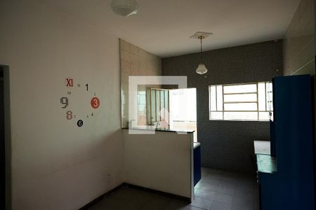 Casa à venda com 375m², 4 quartos e 2 vagas Casa à venda com 375m², 4 quartos e 2 vagasCozinha