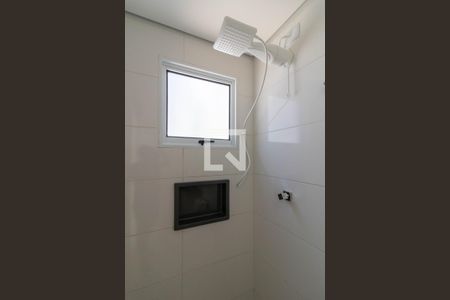 Banheiro  de kitnet/studio para alugar com 1 quarto, 20m² em Vila Santa Maria, Guarulhos