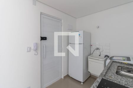 Cozinha de kitnet/studio para alugar com 0 quarto, 16m² em Vila Santa Maria, Guarulhos