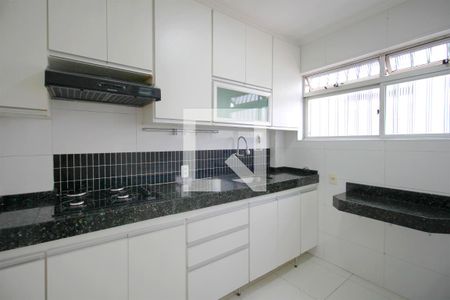 Apartamento para alugar com 65m², 2 quartos e 2 vagasCozinha