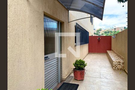 Apartamento para alugar com 65m², 2 quartos e 2 vagasÁrea comum - Entrada