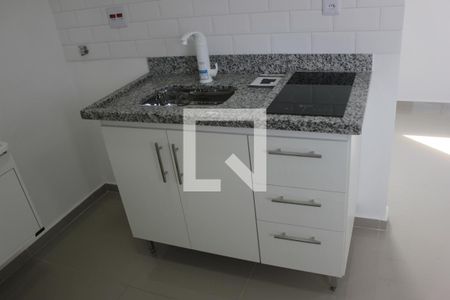 Sala/cozinha de kitnet/studio para alugar com 1 quarto, 20m² em Vila Santa Maria, Guarulhos