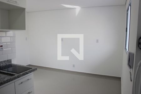Sala/cozinha de kitnet/studio para alugar com 1 quarto, 20m² em Vila Santa Maria, Guarulhos