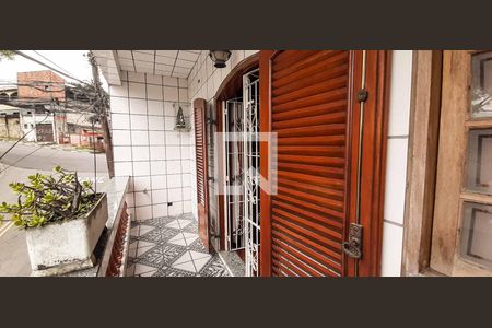 Casa à venda com 125m², 5 quartos e 2 vagas Casa à venda com 125m², 5 quartos e 2 vagasSacada da Suíte