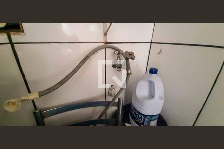 Casa à venda com 125m², 5 quartos e 2 vagas Casa à venda com 125m², 5 quartos e 2 vagasÁrea de Serviço