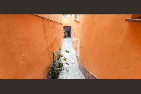 Casa à venda com 125m², 5 quartos e 2 vagas Casa à venda com 125m², 5 quartos e 2 vagasCorredor