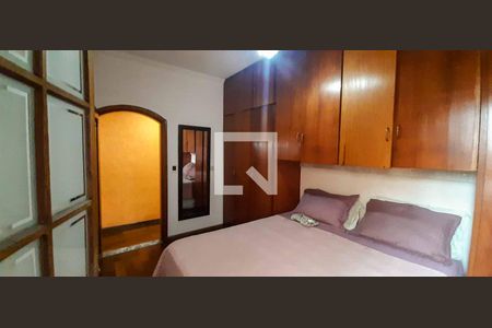 Casa à venda com 125m², 5 quartos e 2 vagas Casa à venda com 125m², 5 quartos e 2 vagasQuarto 2