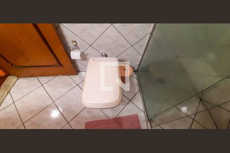 Casa à venda com 125m², 5 quartos e 2 vagas Casa à venda com 125m², 5 quartos e 2 vagasBanheiro Social