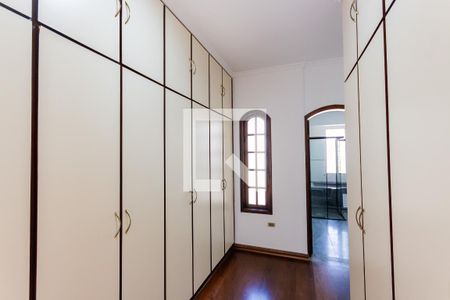 Casa à venda com 323m², 3 quartos e 5 vagas Casa à venda com 323m², 3 quartos e 5 vagasQuarto 3