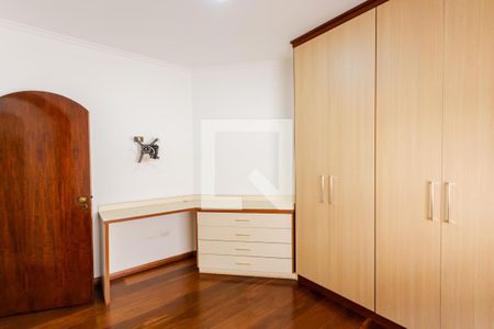 Casa à venda com 323m², 3 quartos e 5 vagas Casa à venda com 323m², 3 quartos e 5 vagasQuarto 2