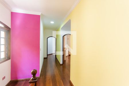 Casa à venda com 323m², 3 quartos e 5 vagas Casa à venda com 323m², 3 quartos e 5 vagasCorredor