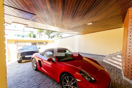 Casa à venda com 323m², 3 quartos e 5 vagas Casa à venda com 323m², 3 quartos e 5 vagasÁrea comum