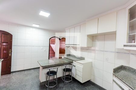 Casa à venda com 323m², 3 quartos e 5 vagas Casa à venda com 323m², 3 quartos e 5 vagasCozinha
