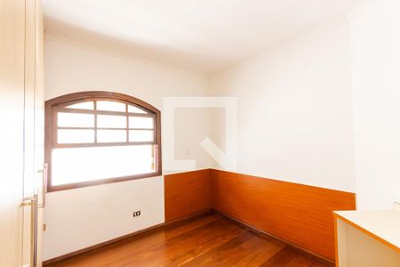 Casa à venda com 323m², 3 quartos e 5 vagas Casa à venda com 323m², 3 quartos e 5 vagasQuarto 2