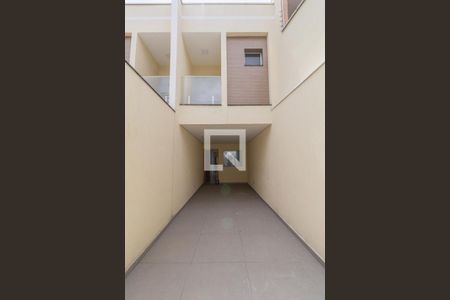 Casa à venda com 120m², 3 quartos e 2 vagasCorredor