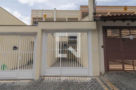 Casa à venda com 120m², 3 quartos e 2 vagasFachada