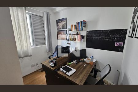 Quarto de apartamento à venda com 3 quartos, 72m² em Santo Antônio, Belo Horizonte