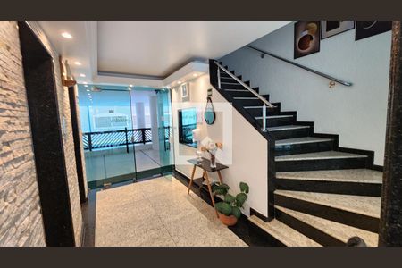 Studio para alugar com 20m², 1 quarto e sem vagaEscada