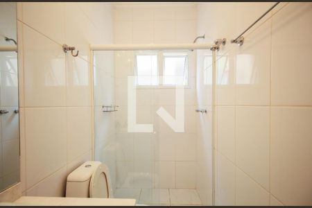 Casa de condomínio à venda com 523m², 4 quartos e 4 vagas Casa de condomínio à venda com 523m², 4 quartos e 4 vagasBanheiro Suíte 4
