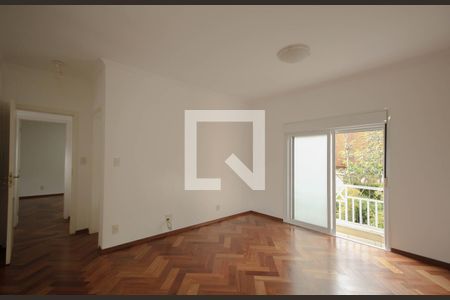 Casa de condomínio à venda com 523m², 4 quartos e 4 vagas Casa de condomínio à venda com 523m², 4 quartos e 4 vagasSuíte 3