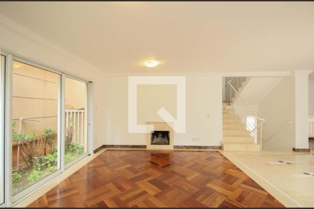 Sala 1 de casa de condomínio à venda com 4 quartos, 523m² em Vila Sonia, São Paulo