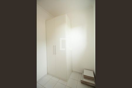 Casa de condomínio à venda com 523m², 4 quartos e 4 vagas Casa de condomínio à venda com 523m², 4 quartos e 4 vagasQuarto de Serviço 2