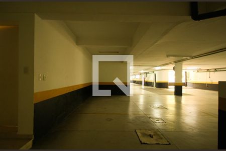 Garagem de casa de condomínio à venda com 4 quartos, 523m² em Vila Sonia, São Paulo