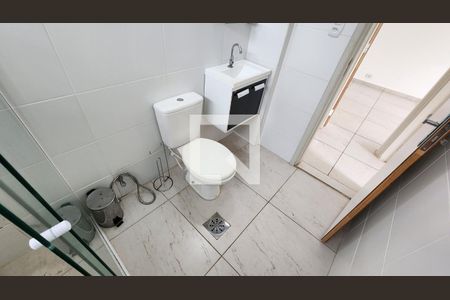 Apartamento para alugar com 75m², 2 quartos e sem vaga Apartamento para alugar com 75m², 2 quartos e sem vagaBanheiro